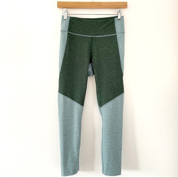 Outdoor Voices 3/4 Two-tone Panel Leggings Small - Picture 4 of 12
